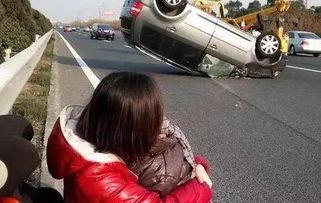 吃瓜车祸医院,紧急送往医院救治